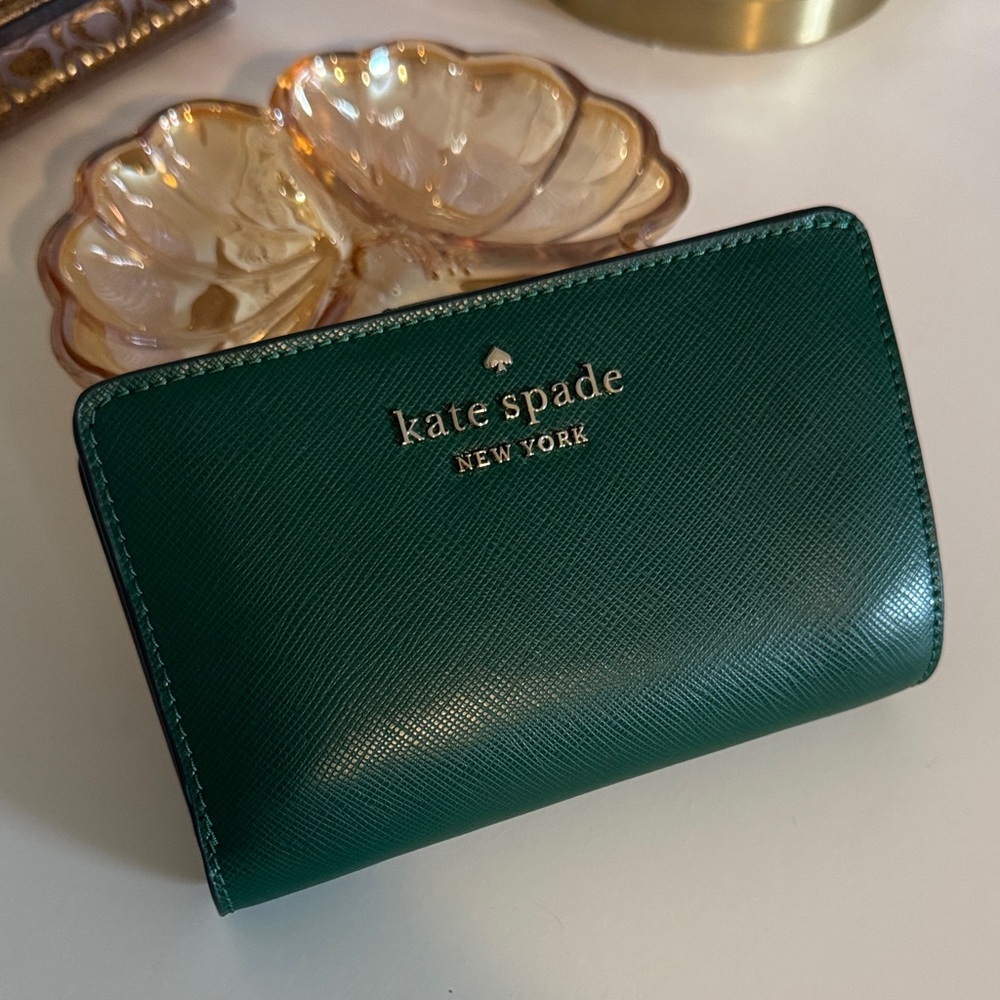 Kate Spade Emerald Green Wallet